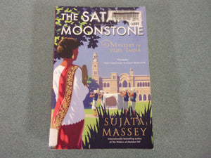 The Satapur Moonstone : Perveen Mistry, Book 2 by Sujata Massey (Ex-Library Trade Paperback)