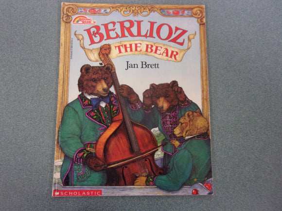 Berlioz the Bear by Jan Brett (Paperback)