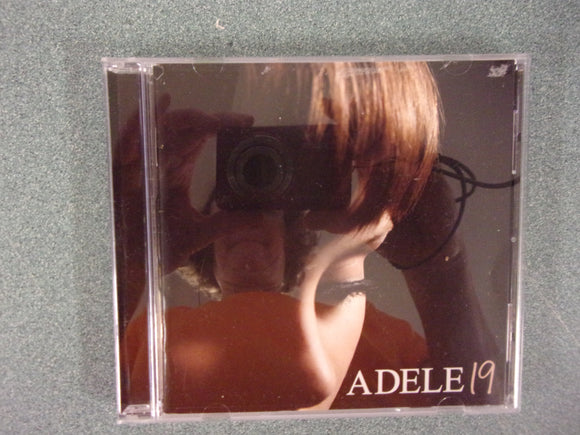 Adele 19 (Music CD)