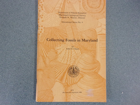 Collecting Fossils in Maryland by John Glaser (Paperback)