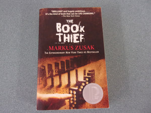 The Book Thief by Markus Zusak (Trade Paperback) Like New!