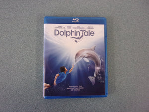 Dolphin Tale (Choose DVD or Blu-ray Disc)