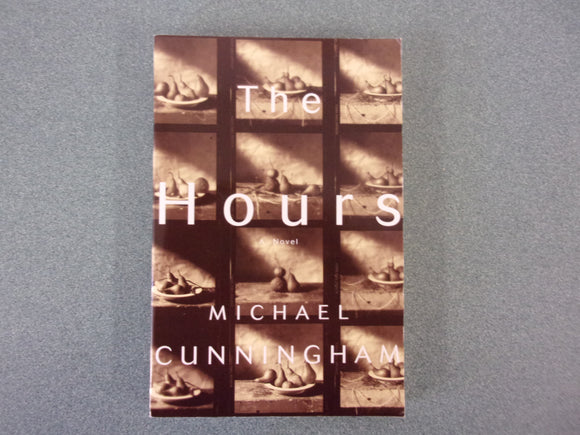 The Hours by Michael Cunningham (Paperback)