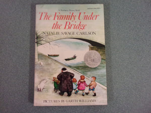 The Family Under The Bridge by Natalie Savage Carlson (Paperback)