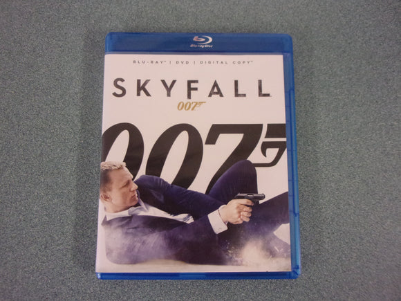 Skyfall (Choose DVD or Blu-ray Disc)