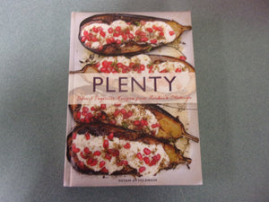 Plenty: Vibrant Vegetable Recipes from London's Ottolenghi by Yotam Ottolenghi (HC)